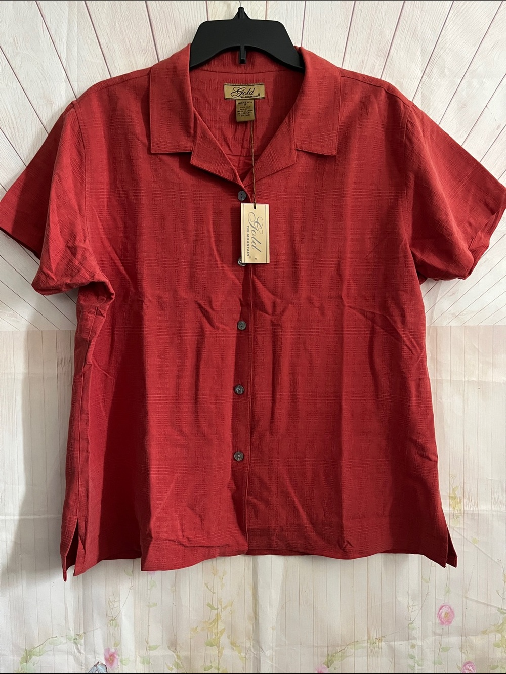 Tri-Mountain Pimento Short-Sleeve Button-Up Shirt Womens